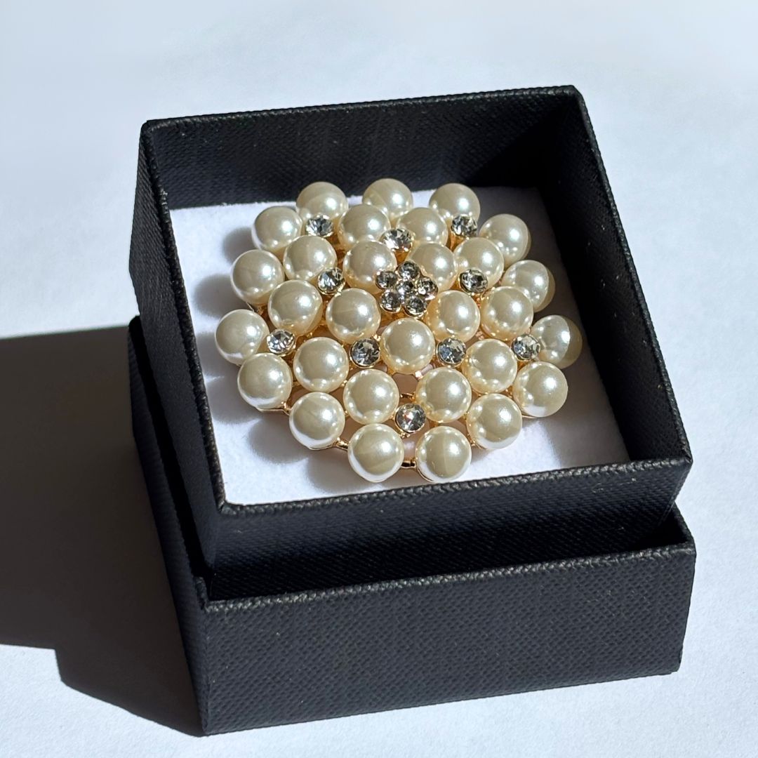 Dahlia Stock Pin
